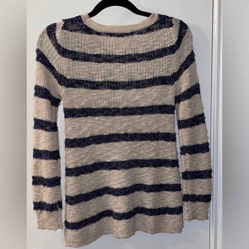 Sweater - Picture 2 of 3